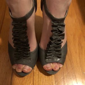 Grey ruffled heels